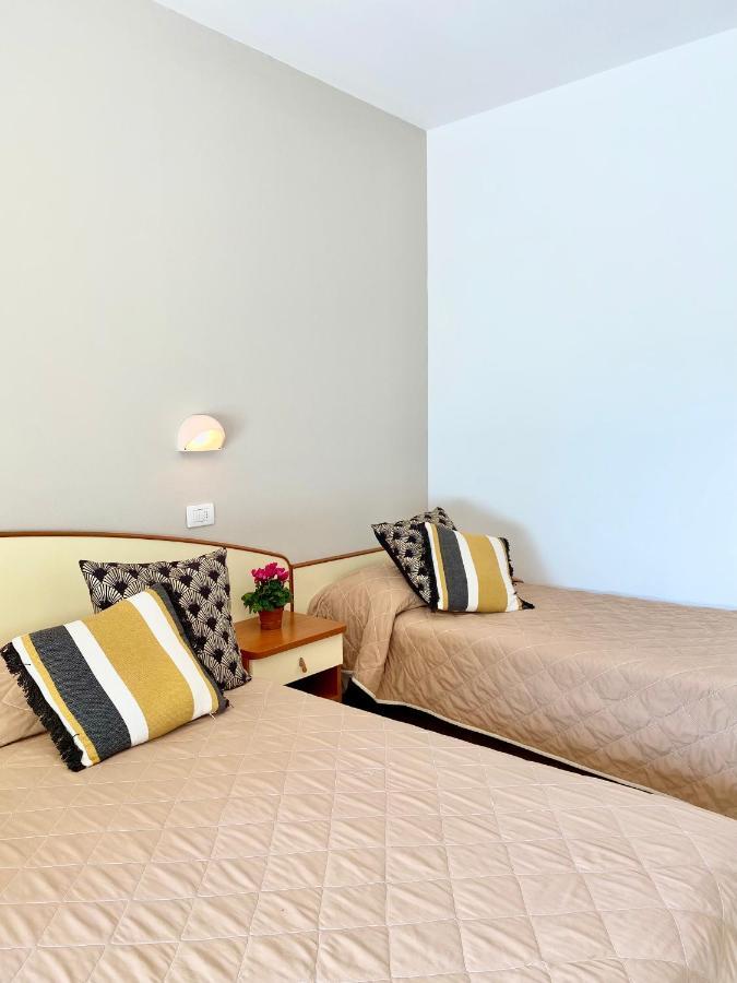 Residence Pineta Verde Milano Marittima Exterior photo